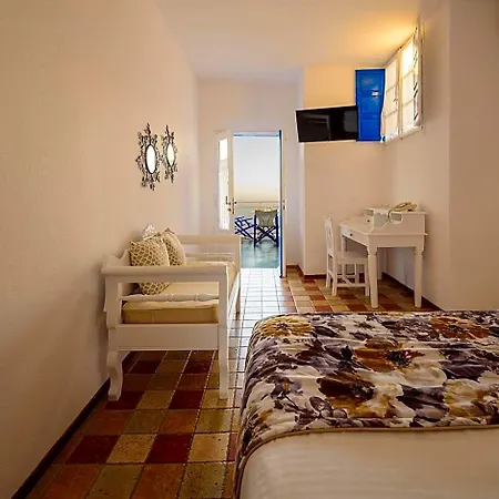 Hotell Artemis , *