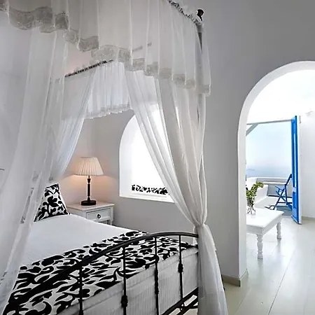 Artemis , Hotell *